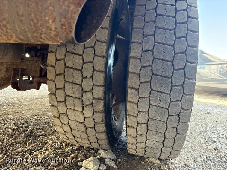 image for item YA3072 2015 Ford F450 Super Duty bucket truck