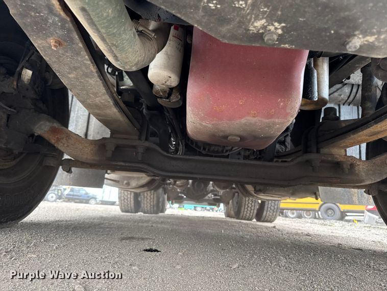 image for item YA3114 2016 Mack CXU613 semi truck