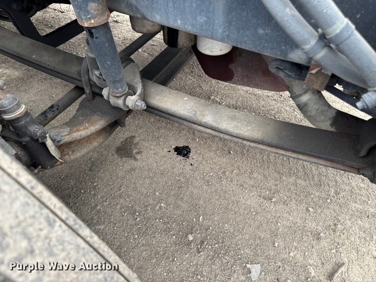 image for item YA3114 2016 Mack CXU613 semi truck