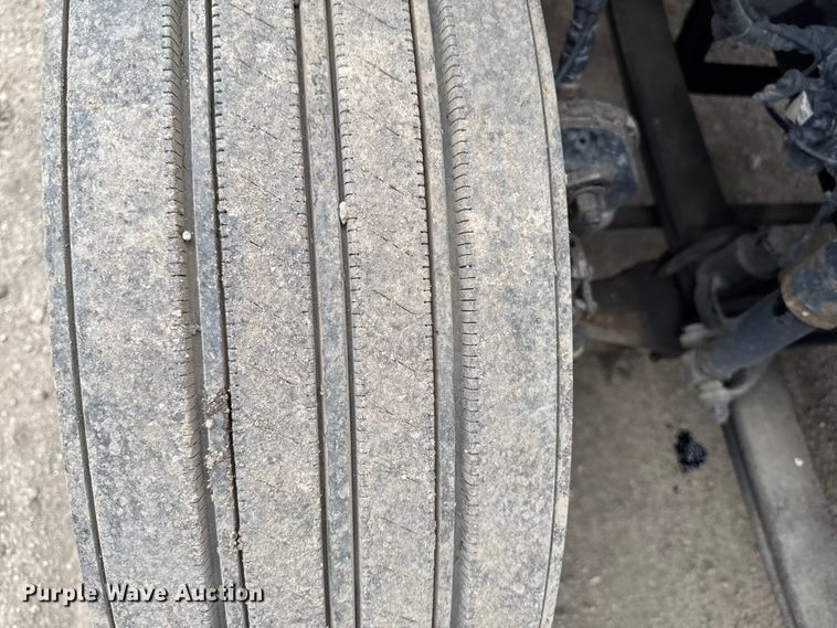 image for item YA3114 2016 Mack CXU613 semi truck