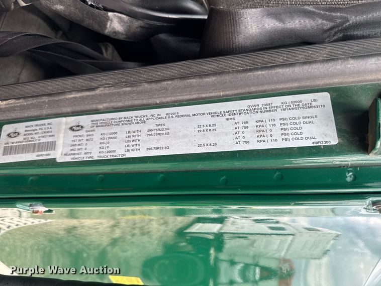 image for item YA3114 2016 Mack CXU613 semi truck