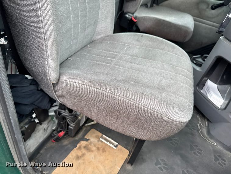 image for item YA3115 2016 Mack CXU613 semi truck