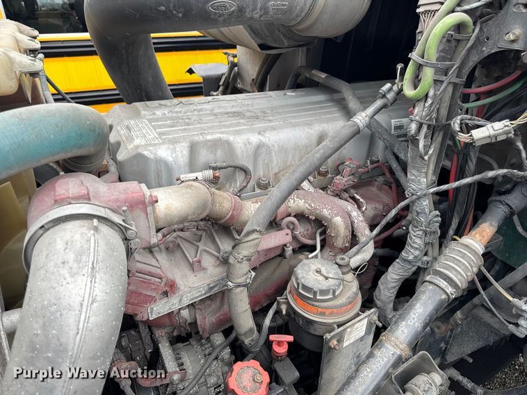 image for item YA3115 2016 Mack CXU613 semi truck