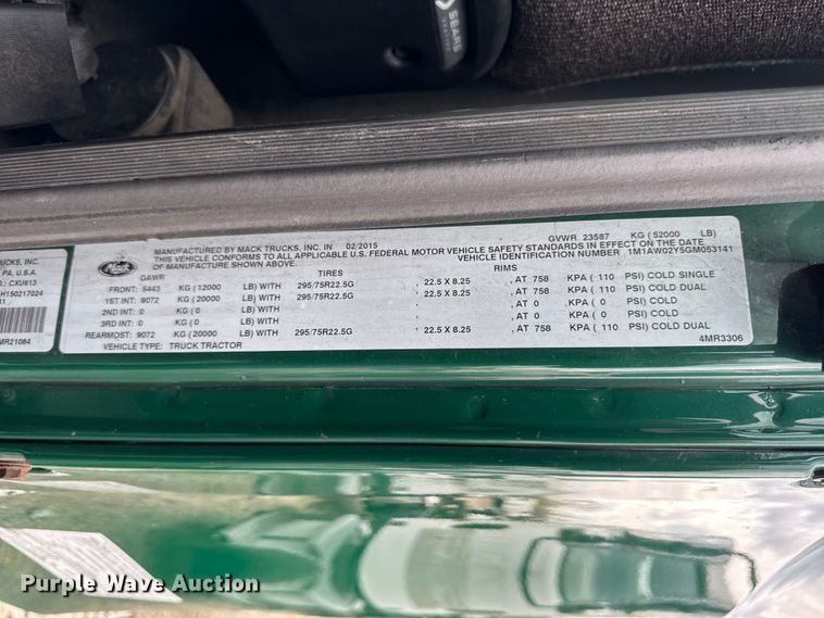 image for item YA3115 2016 Mack CXU613 semi truck