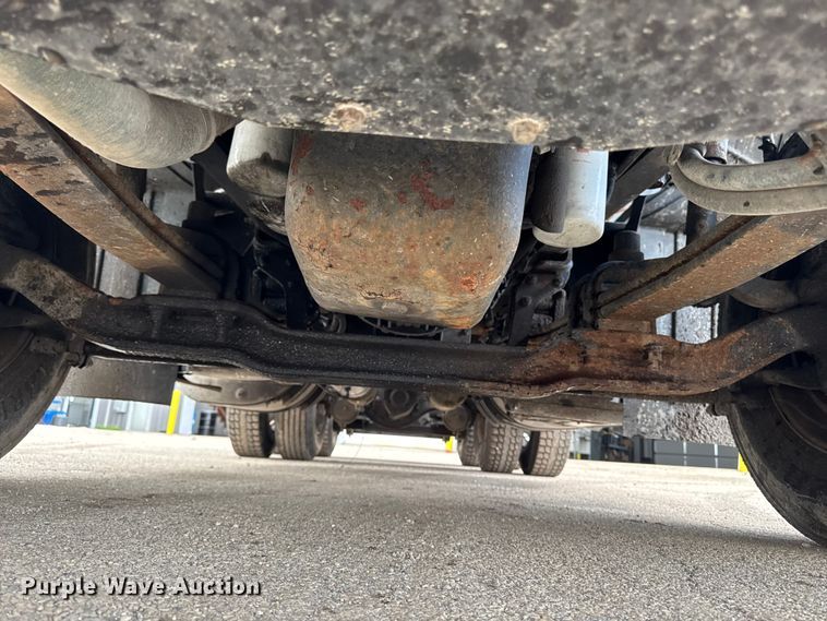 image for item YA3116 2016 Mack CXU613 semi truck