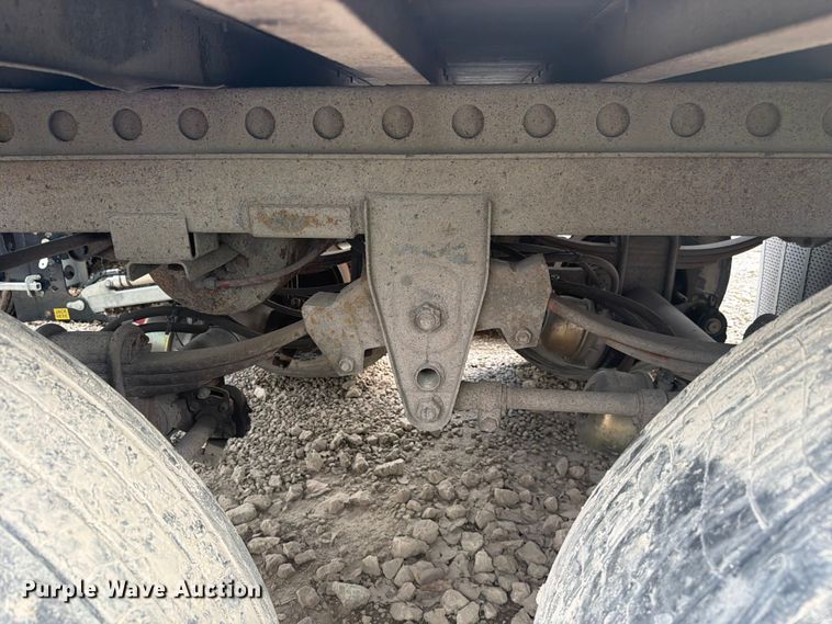 image for item YA3118 2003 Trailmobile dry van trailer