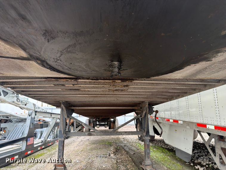 image for item YA3118 2003 Trailmobile dry van trailer