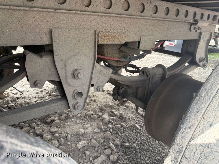 image for item YA3118 2003 Trailmobile dry van trailer