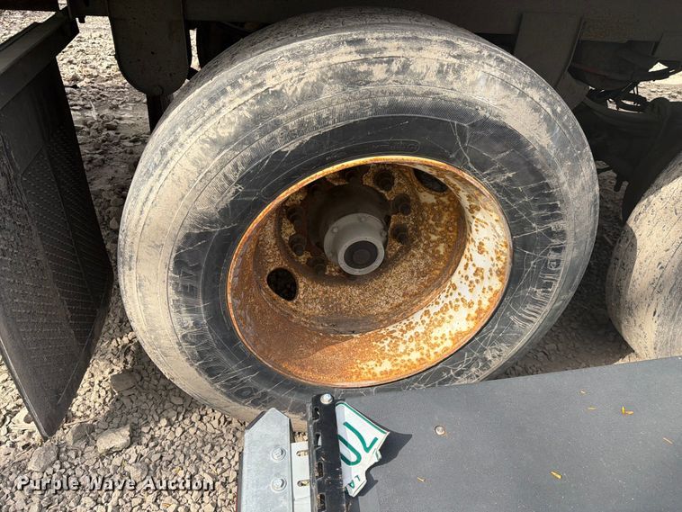 image for item YA3118 2003 Trailmobile dry van trailer
