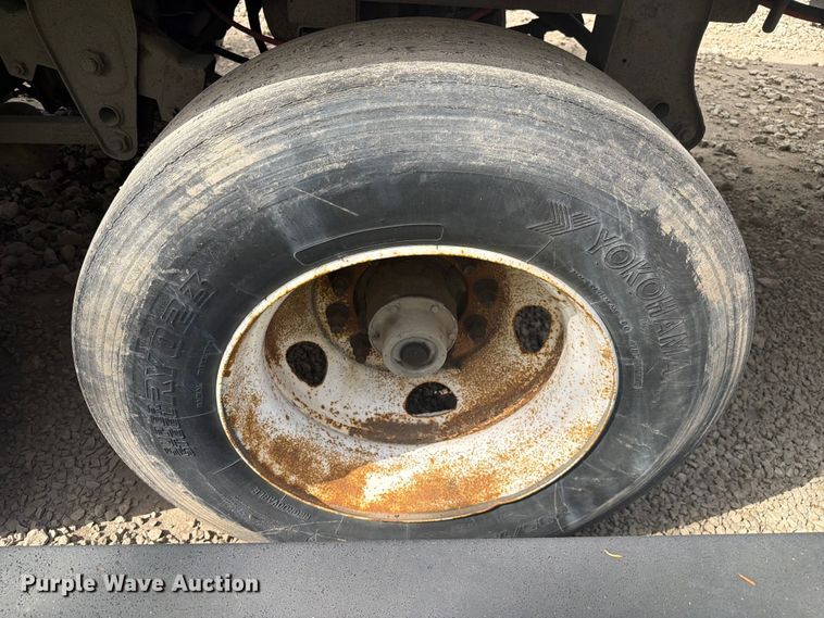 image for item YA3118 2003 Trailmobile dry van trailer
