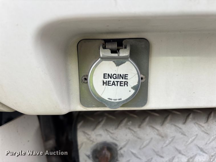 image for item YA3155 2016 Kenworth T880 semi truck