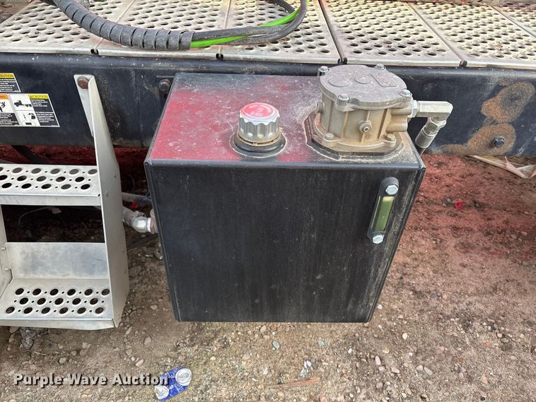 image for item YA3155 2016 Kenworth T880 semi truck