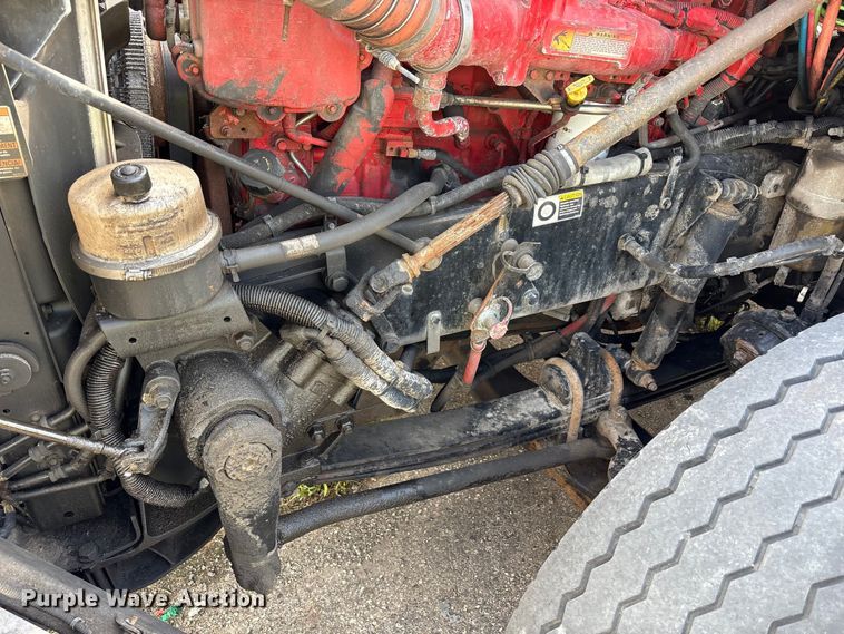 image for item YA3161 2015 Kenworth T880 semi truck