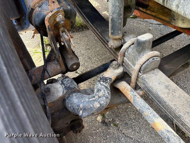 image for item YA3161 2015 Kenworth T880 semi truck