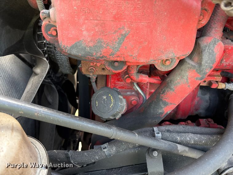 image for item YA3161 2015 Kenworth T880 semi truck