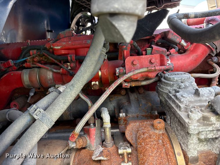 image for item YA3161 2015 Kenworth T880 semi truck