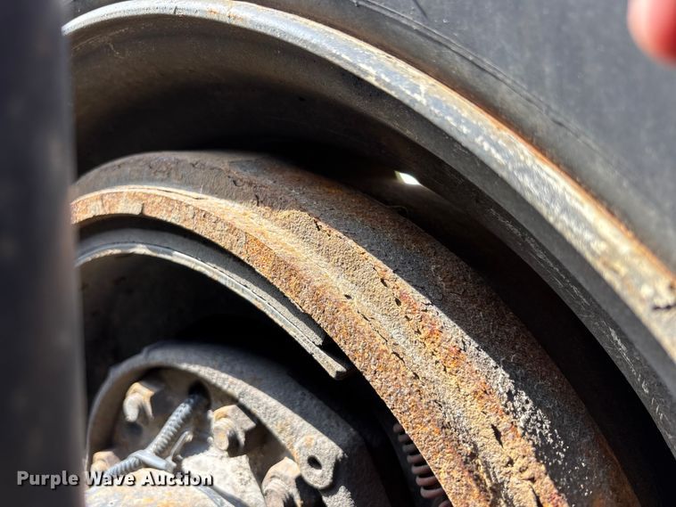 image for item YA3161 2015 Kenworth T880 semi truck