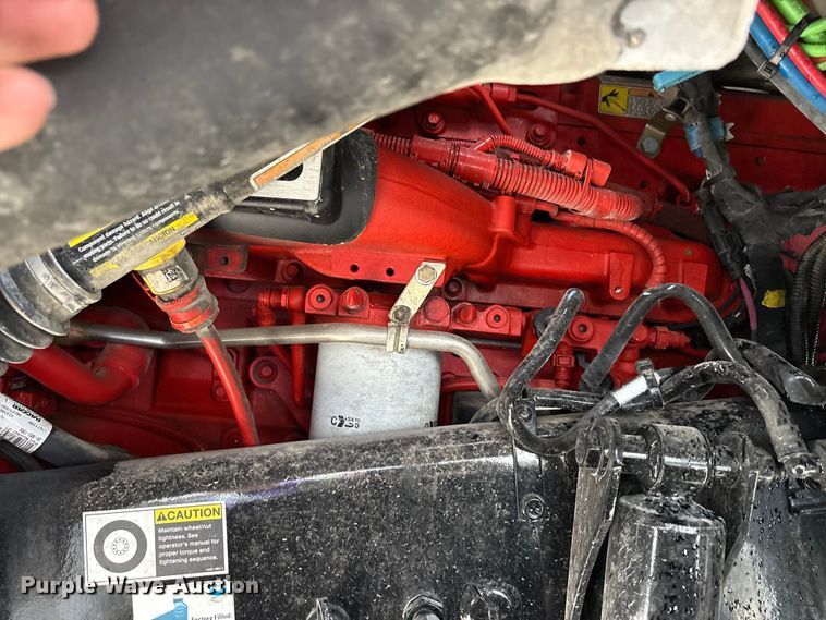 image for item YA3267 2022 Kenworth T880 semi truck