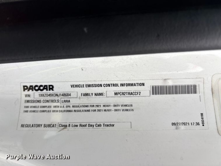 image for item YA3267 2022 Kenworth T880 semi truck