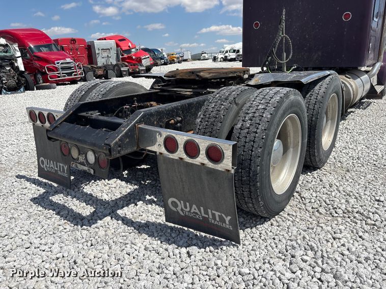 image for item YA3431 2006 Kenworth W900 semi truck