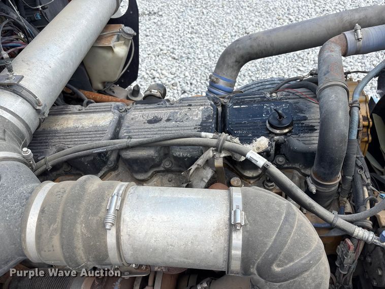 image for item YA3431 2006 Kenworth W900 semi truck