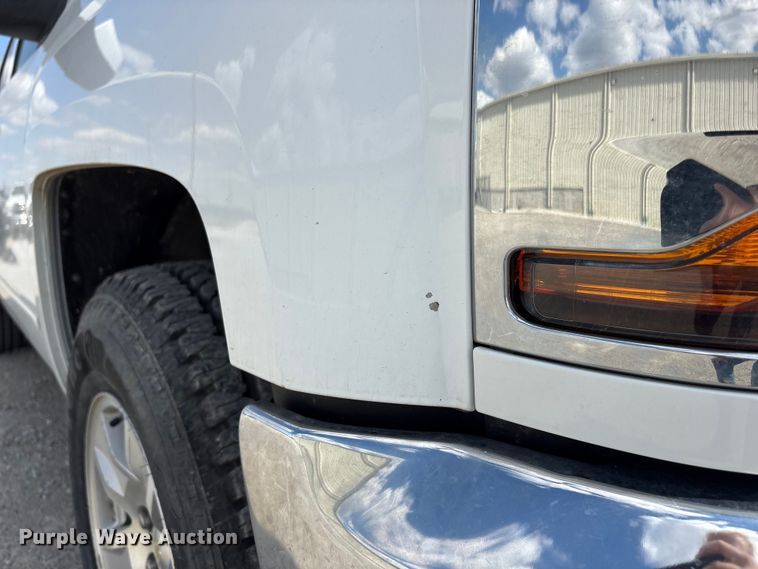 image for item DO5202 2018 Chevrolet Silverado 1500 LS Crew Cab pickup truck
