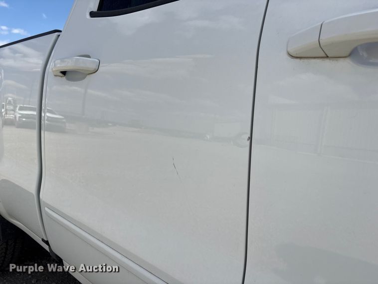 image for item DO5202 2018 Chevrolet Silverado 1500 LS Crew Cab pickup truck