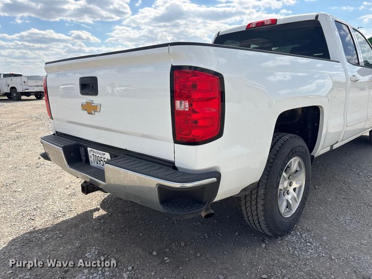 image for item DO5202 2018 Chevrolet Silverado 1500 LS Crew Cab pickup truck