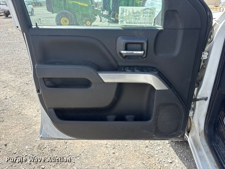 image for item DO5202 2018 Chevrolet Silverado 1500 LS Crew Cab pickup truck
