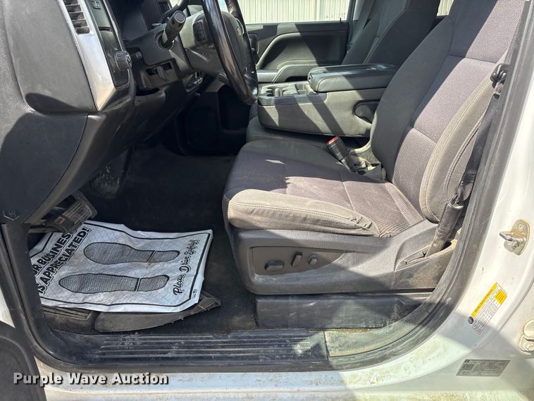 image for item DO5202 2018 Chevrolet Silverado 1500 LS Crew Cab pickup truck