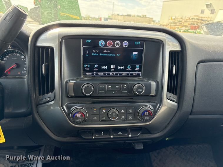 image for item DO5202 2018 Chevrolet Silverado 1500 LS Crew Cab pickup truck