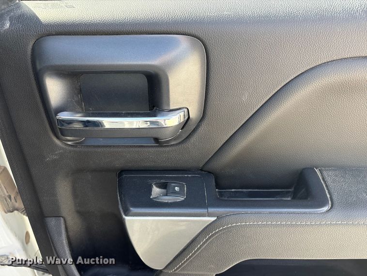 image for item DO5202 2018 Chevrolet Silverado 1500 LS Crew Cab pickup truck