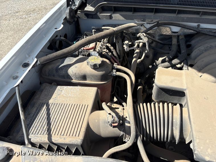 image for item DO5202 2018 Chevrolet Silverado 1500 LS Crew Cab pickup truck