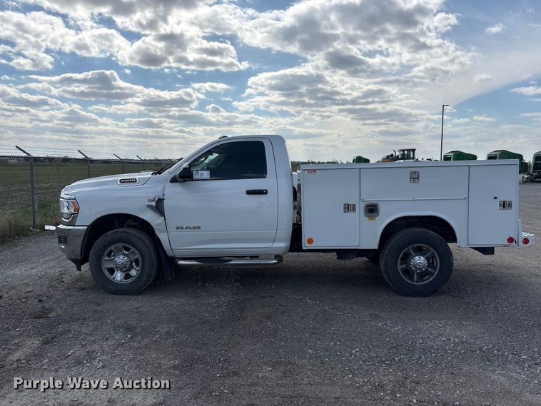image for item DO5203 2019 RAM 2500 utility bed pickup truck