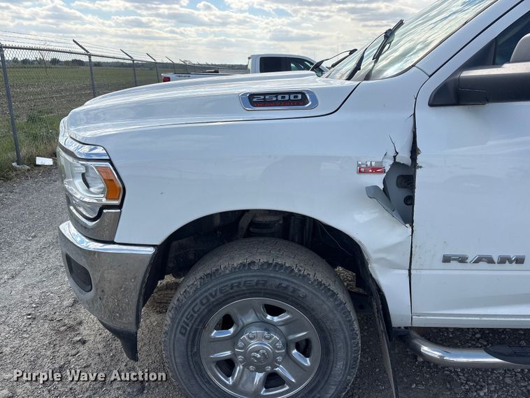 image for item DO5203 2019 RAM 2500 utility bed pickup truck