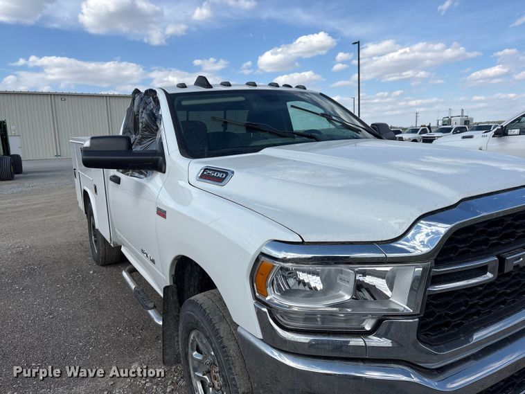 image for item DO5203 2019 RAM 2500 utility bed pickup truck