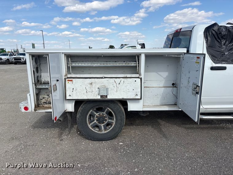 image for item DO5203 2019 RAM 2500 utility bed pickup truck