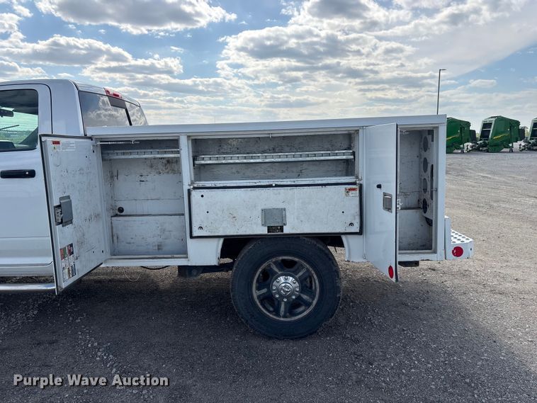 image for item DO5203 2019 RAM 2500 utility bed pickup truck