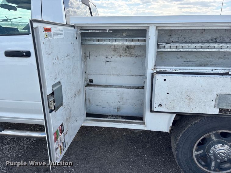 image for item DO5203 2019 RAM 2500 utility bed pickup truck