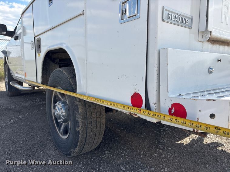 image for item DO5203 2019 RAM 2500 utility bed pickup truck