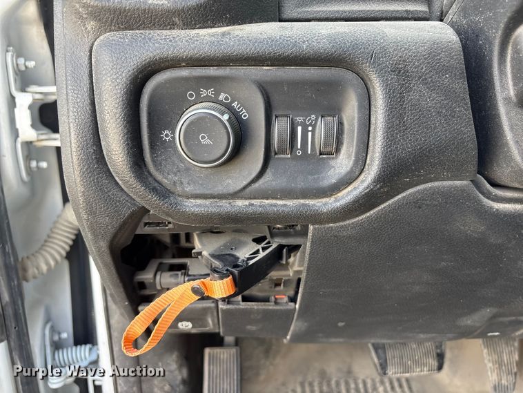 image for item DO5203 2019 RAM 2500 utility bed pickup truck