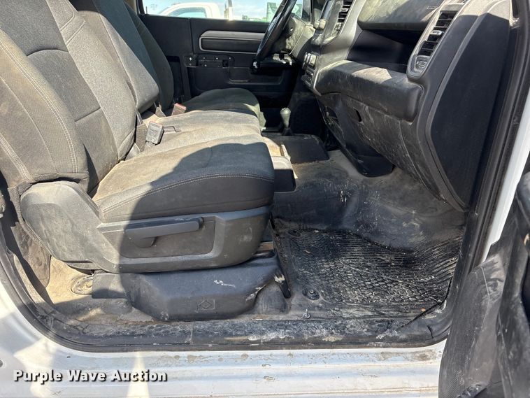 image for item DO5203 2019 RAM 2500 utility bed pickup truck