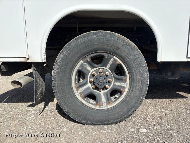 image for item DO5203 2019 RAM 2500 utility bed pickup truck