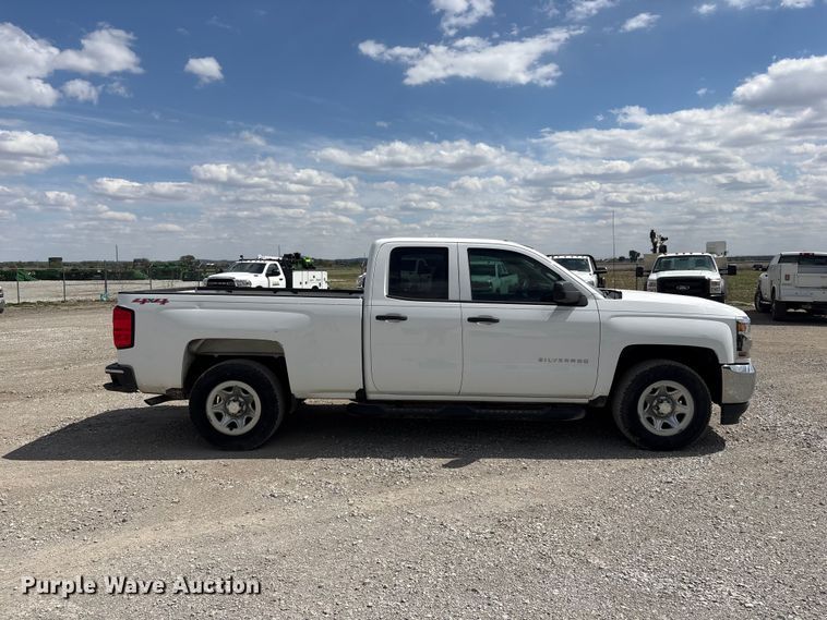 image for item DO5204 2017 Chevrolet Silverado 1500 Crew Cab pickup truck