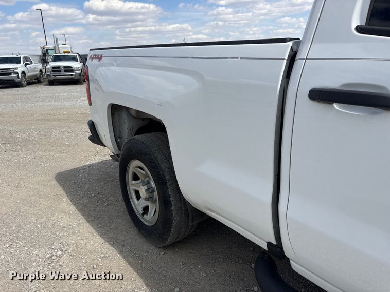 image for item DO5204 2017 Chevrolet Silverado 1500 Crew Cab pickup truck