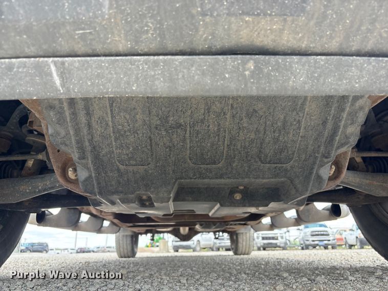 image for item DO5204 2017 Chevrolet Silverado 1500 Crew Cab pickup truck