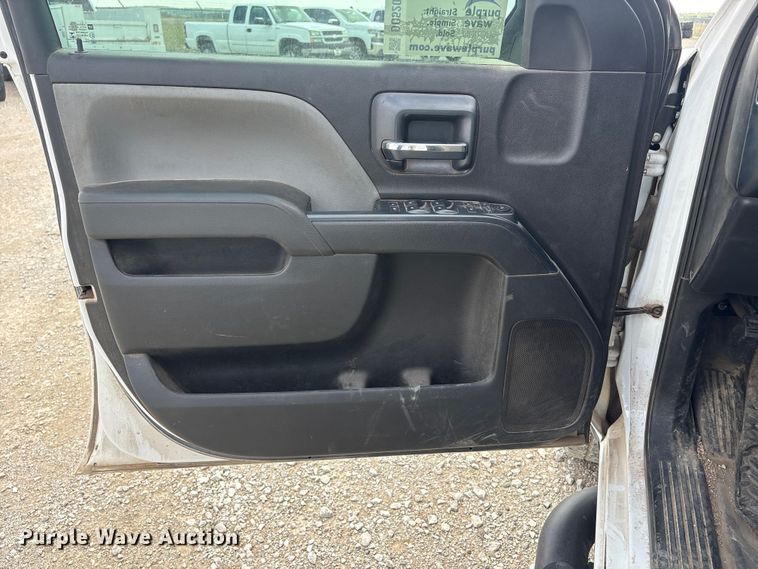 image for item DO5204 2017 Chevrolet Silverado 1500 Crew Cab pickup truck