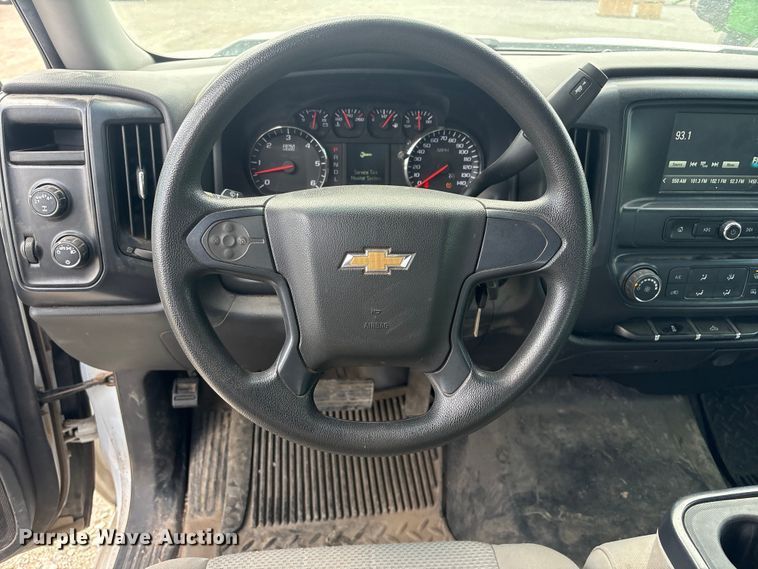 image for item DO5204 2017 Chevrolet Silverado 1500 Crew Cab pickup truck