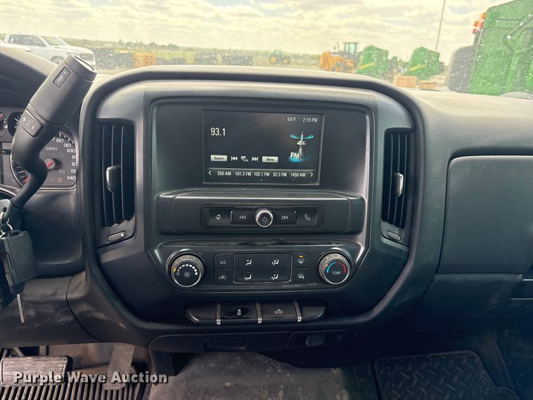 image for item DO5204 2017 Chevrolet Silverado 1500 Crew Cab pickup truck