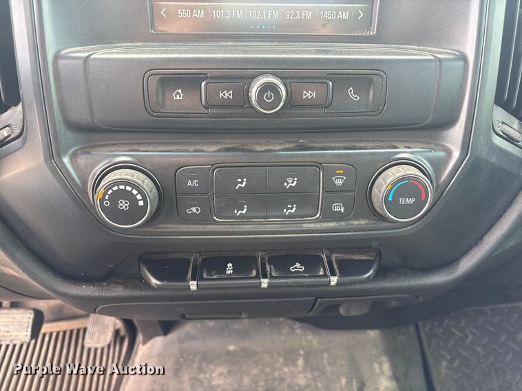 image for item DO5204 2017 Chevrolet Silverado 1500 Crew Cab pickup truck